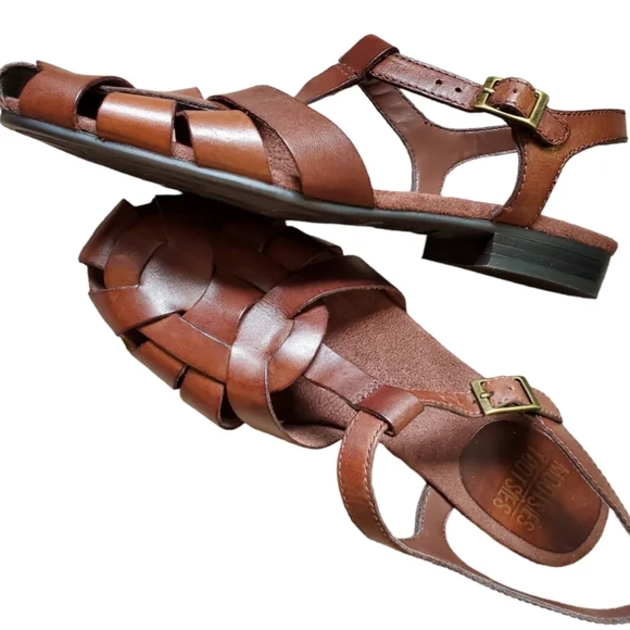 Size 7 1/2 Womens Brown Sandals - Picture 2 of 7